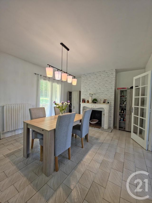 maison à vendre - 5 pièces - 122.3 m2 - ST PIERRE DU MONT - 40 - AQUITAINE - Century 21 Mi-Adour