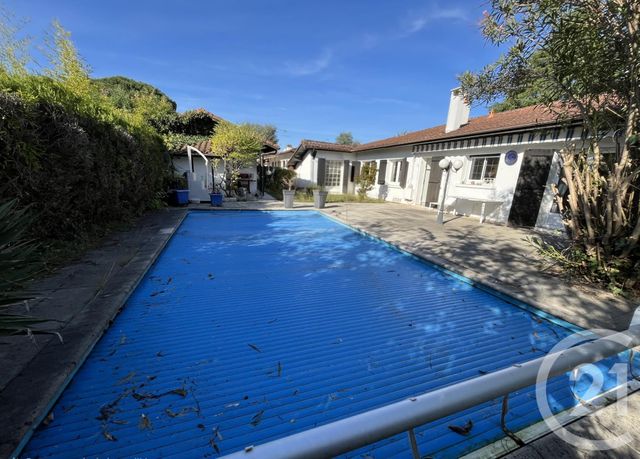 maison - ST PIERRE DU MONT - 40