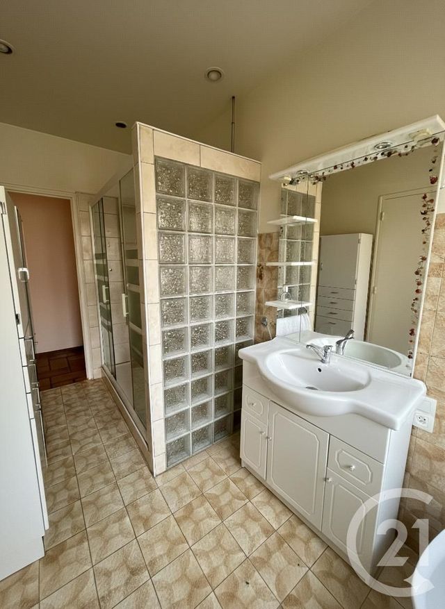 maison à vendre - 7 pièces - 144.95 m2 - ST PIERRE DU MONT - 40 - AQUITAINE - Century 21 Mi-Adour