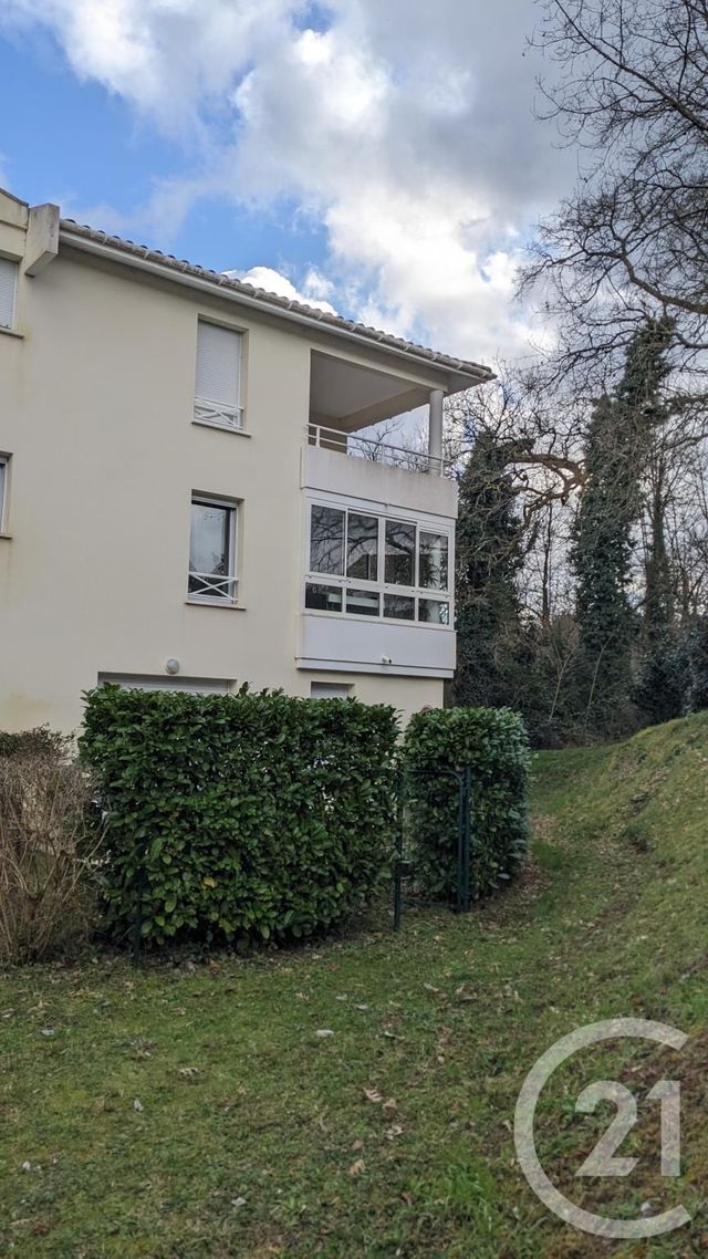 Appartement F3 à louer - 3 pièces - 60.0 m2 - ST PIERRE DU MONT - 40 - AQUITAINE - Century 21 Mi-Adour