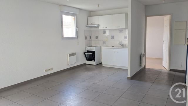 Appartement F3 à louer - 3 pièces - 60.0 m2 - ST PIERRE DU MONT - 40 - AQUITAINE - Century 21 Mi-Adour