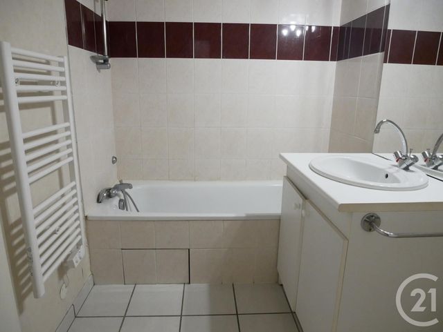 Appartement F3 à louer - 3 pièces - 51.78 m2 - ST PIERRE DU MONT - 40 - AQUITAINE - Century 21 Mi-Adour