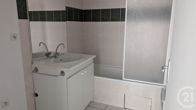 Appartement à louer - 2 pièces - 45.87 m2 - ST PIERRE DU MONT - 40 - AQUITAINE - Century 21 Mi-Adour