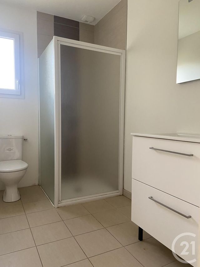 maison à louer - 5 pièces - 108.0 m2 - ST PIERRE DU MONT - 40 - AQUITAINE - Century 21 Mi-Adour