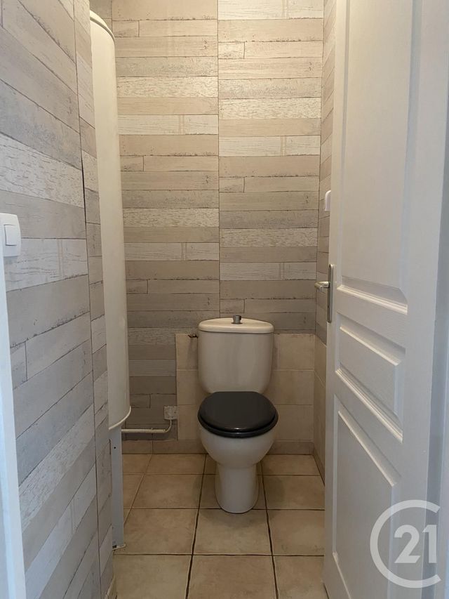 maison à louer - 5 pièces - 108.0 m2 - ST PIERRE DU MONT - 40 - AQUITAINE - Century 21 Mi-Adour