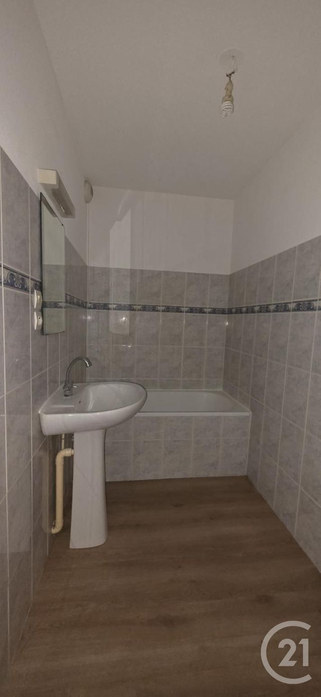 Appartement F2 à vendre - 2 pièces - 45.32 m2 - MONT DE MARSAN - 40 - AQUITAINE - Century 21 Mi-Adour