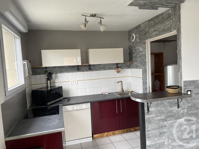 Appartement F2 bis à louer - 2 pièces - 52.0 m2 - ST PIERRE DU MONT - 40 - AQUITAINE - Century 21 Mi-Adour