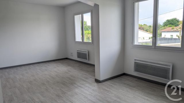 Appartement à louer - 3 pièces - 90.78 m2 - ST SEVER - 40 - AQUITAINE - Century 21 Mi-Adour