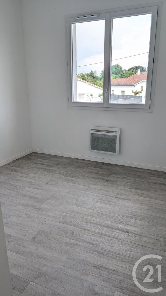 Appartement à louer - 3 pièces - 90.78 m2 - ST SEVER - 40 - AQUITAINE - Century 21 Mi-Adour