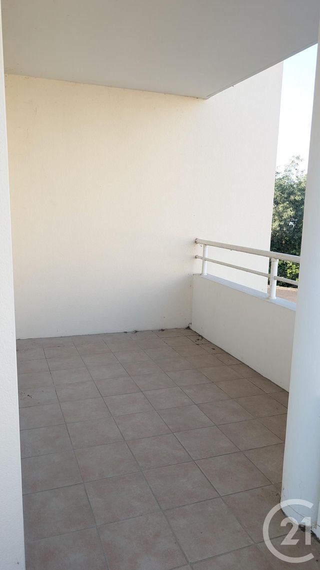 Appartement F2 à vendre - 2 pièces - 50.14 m2 - ST PIERRE DU MONT - 40 - AQUITAINE - Century 21 Mi-Adour
