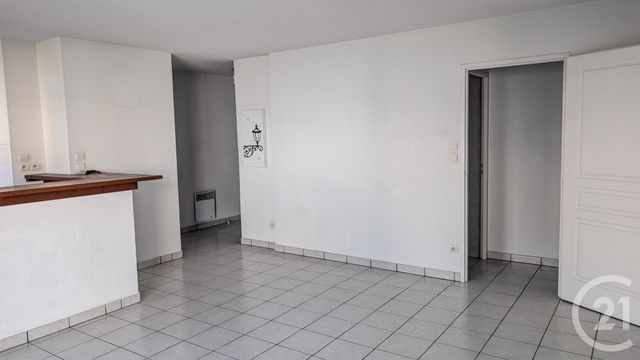 Appartement F2 à vendre - 2 pièces - 50.14 m2 - ST PIERRE DU MONT - 40 - AQUITAINE - Century 21 Mi-Adour
