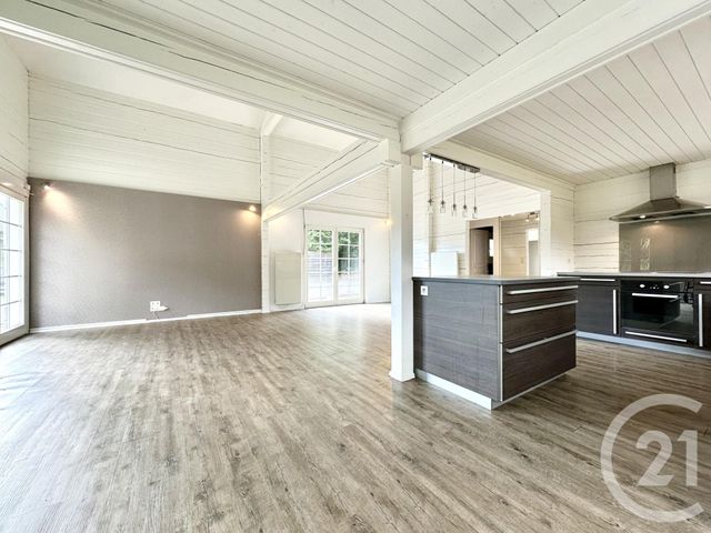 maison à louer - 4 pièces - 142.0 m2 - ST PIERRE DU MONT - 40 - AQUITAINE - Century 21 Mi-Adour