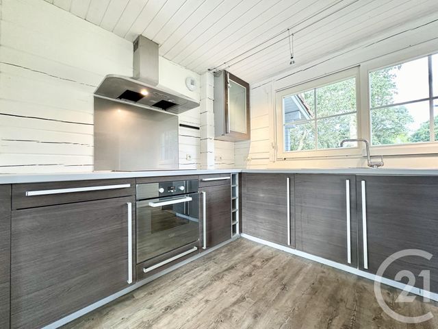 maison à louer - 4 pièces - 142.0 m2 - ST PIERRE DU MONT - 40 - AQUITAINE - Century 21 Mi-Adour