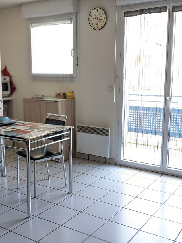 Appartement F2 à vendre - 2 pièces - 45.72 m2 - ST PIERRE DU MONT - 40 - AQUITAINE - Century 21 Mi-Adour Appartement F2 à vendre - 2 pièces - 45.72 m2 - ST PIERRE DU MONT - 40 - AQUITAINE - Century 21 Mi-Adour