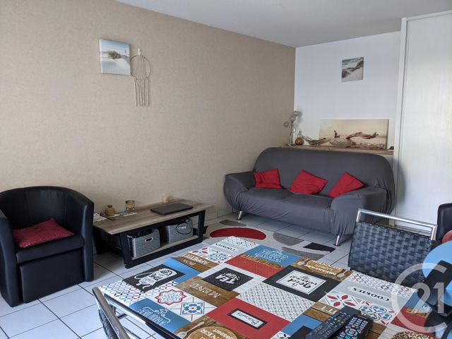 Appartement F2 à vendre - 2 pièces - 45.72 m2 - ST PIERRE DU MONT - 40 - AQUITAINE - Century 21 Mi-Adour Appartement F2 à vendre - 2 pièces - 45.72 m2 - ST PIERRE DU MONT - 40 - AQUITAINE - Century 21 Mi-Adour