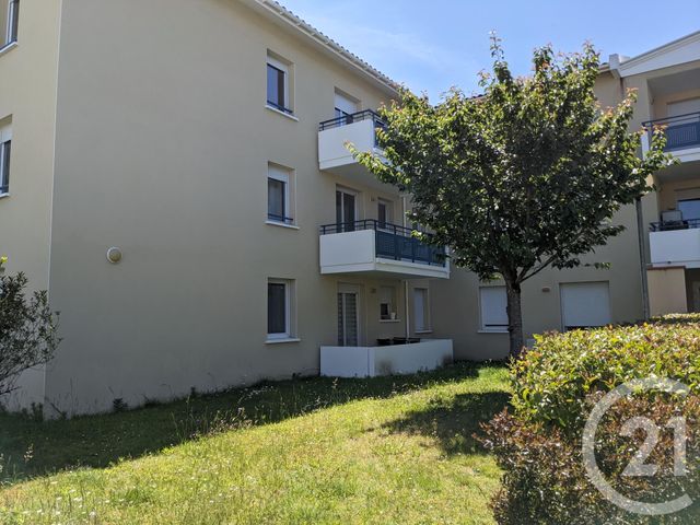Appartement F2 à vendre - 2 pièces - 45.72 m2 - ST PIERRE DU MONT - 40 - AQUITAINE - Century 21 Mi-Adour Appartement F2 à vendre - 2 pièces - 45.72 m2 - ST PIERRE DU MONT - 40 - AQUITAINE - Century 21 Mi-Adour
