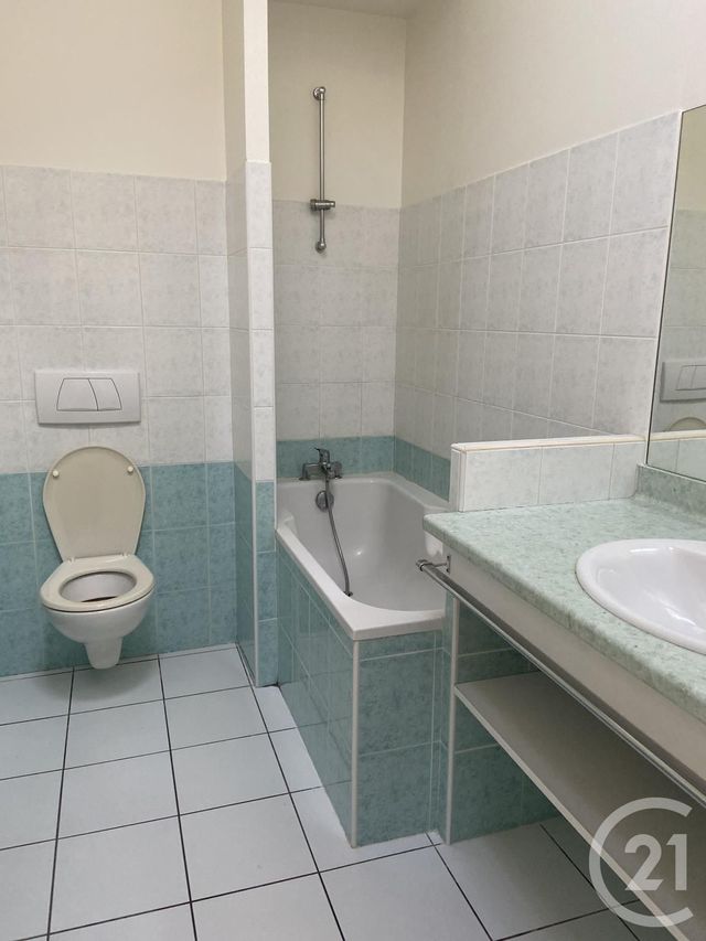 Appartement Duplex à louer - 2 pièces - 57.9 m2 - MONT DE MARSAN - 40 - AQUITAINE - Century 21 Mi-Adour